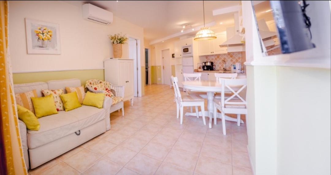 Apartment El Carmen In Los Cristianos ลอส กริสเตียนอส ภายนอก รูปภาพ