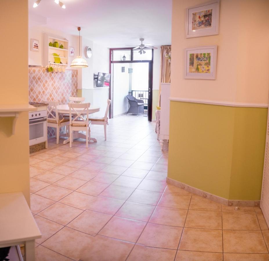 Apartment El Carmen In Los Cristianos ลอส กริสเตียนอส ภายนอก รูปภาพ